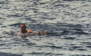 Nadar ao Largo de Porto Santo - Fotografia de Rui Gonalves